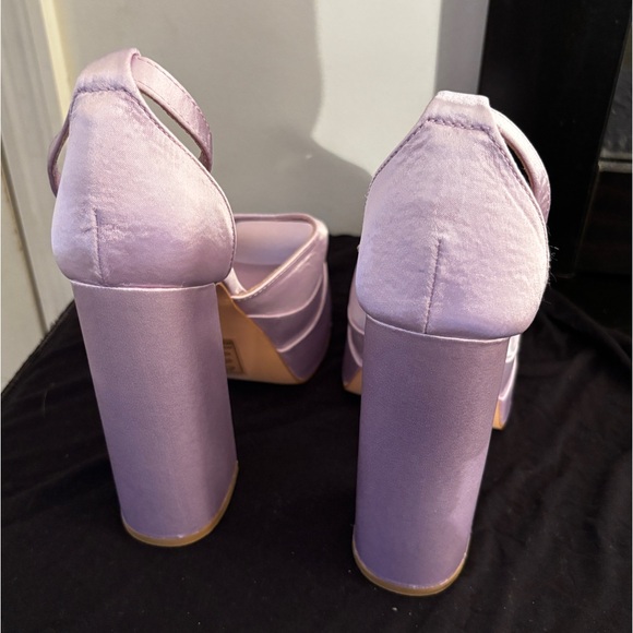 Shein Satin Shoes - Picture 3 of 3